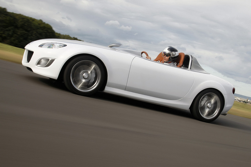 Illustration for article titled Mazda MX-5 Superlight Concept
